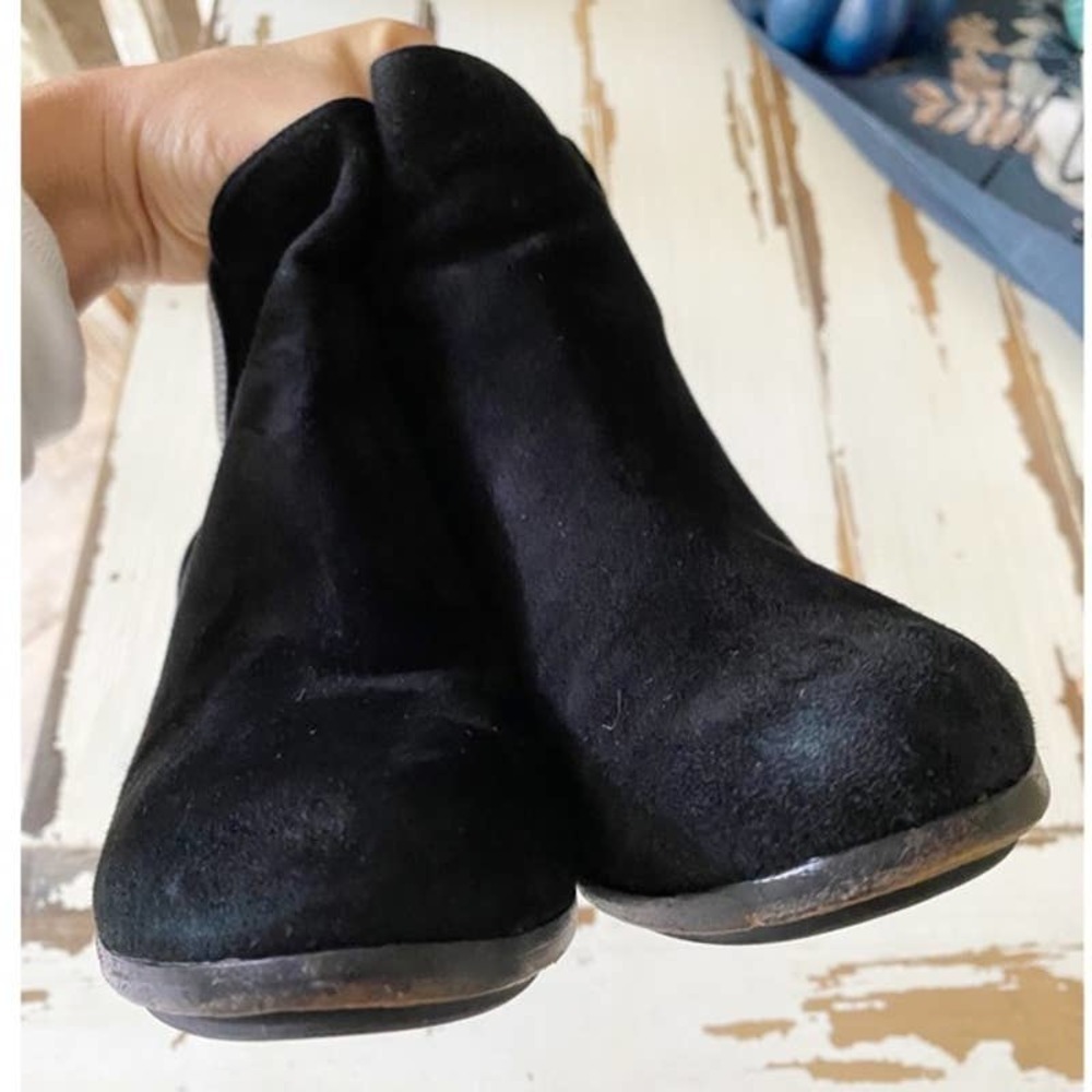 Eileen Fisher Black Two Tone Ankle Suede Leather Heeled Booties Size 8 - Picture 5 of 11